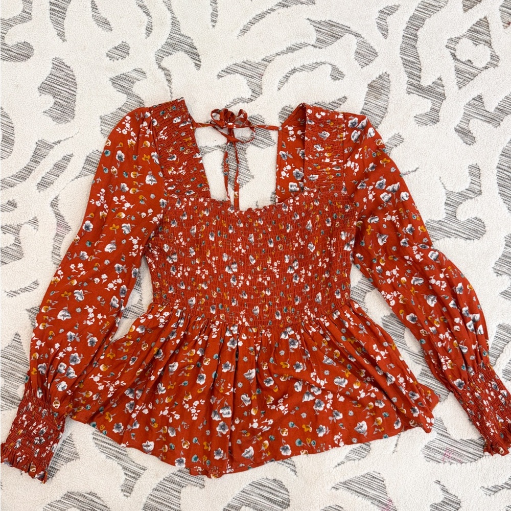 Floral Smocked brown Blouse small